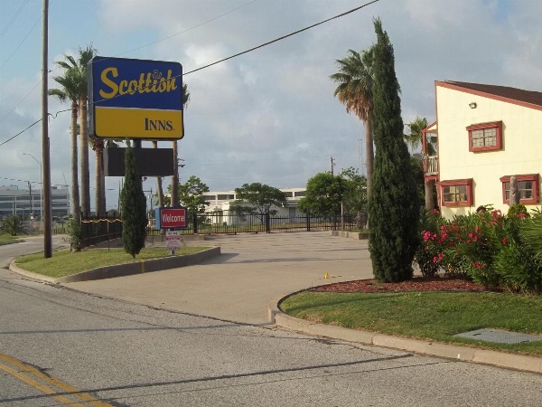 Scottish Inns Galveston Main image